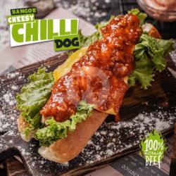 Cheesy Chilli Dog