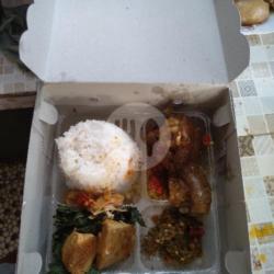 Nasi Kotak Kikil