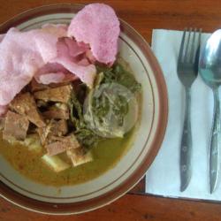 Ketupat Sayur Campur