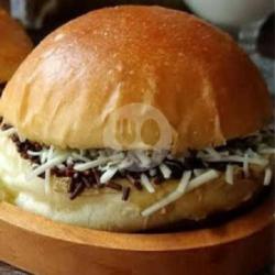 Burger Coklat Keju