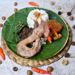 Nasi Gudeg Kepala Ayam Kampung