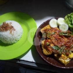 Tahu Tempe Sambel Penyet   Nasi   Aqua Gelas