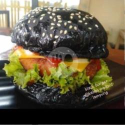 Black Burger Daging Sapi