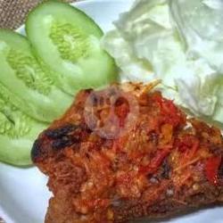 Paha Atas Penyet Sambel Terasi