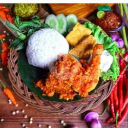 Paket Ayam Gemprek