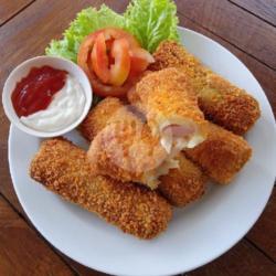 Roti Tawar Goreng Isi Sosis Dan Keju Mozzarella