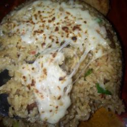 Nasi Goreng Mozzarella Dengan Topping Telur