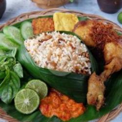 Nasi Liwet Ayam Goreng Plus