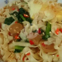 Kwetiau Kuah Sosis