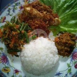 Paket Ayam Nasi Urab