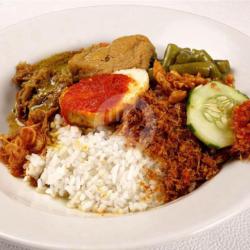 Nasi Campur Daging