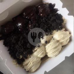 Coklat Melted   Tiramisu   Toping Oreo