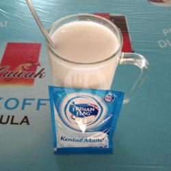 Susu Putih Panas