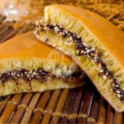 Kacang Coklat Wijen-