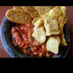 Nasi Tempe Tahu Telur