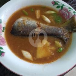 Pindang Baung Buntut Teh Manis Tempoyak