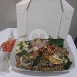 Kwetiau Goreng Vegetarian/telur