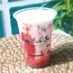 Iced Red Velvet Boba Latte