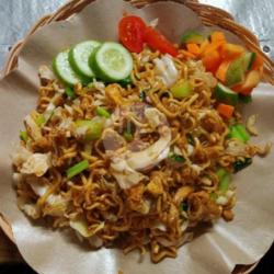 Mie Goreng Pete Sosis