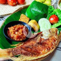 Nasi Timbel Ikan Nila