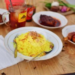 Nasi Kuning Perporsi