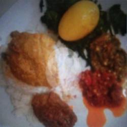 Paket Murah  Nasi Rendang   Telur Bulat Air Mineral Gelas