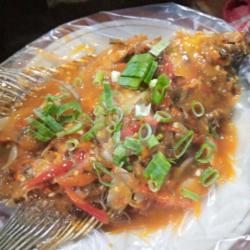 Ikan Gurame Asem Manis