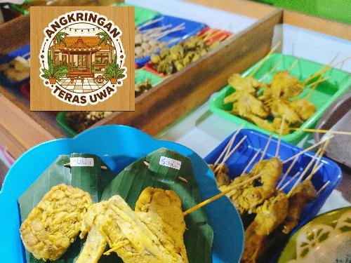 ANGKRINGAN TERAS UWA, LENGKONG