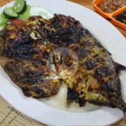 Ikan Kuwe Bakar