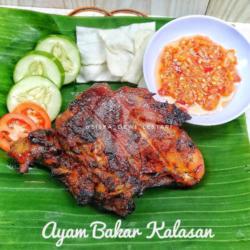 Ayam Bakar 1/4 Ekor  Nasi Tahu   Tempe  Dadar  Es Teh Manis Lalapan Sambal