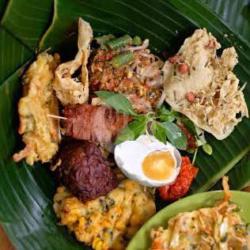 Nasi Pecel Lauk Baceman Tempe / Tahu