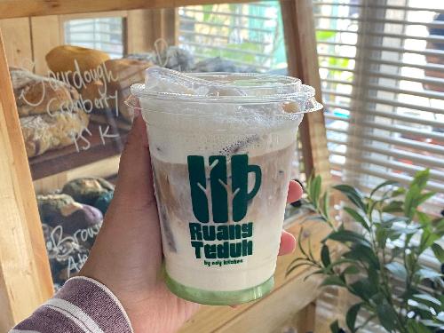 Ruang Teduh Coffe and Cake, Jl.Ki Ajurum, Cipocok,Serang