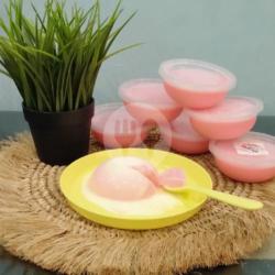 Puding Susu Stroberi