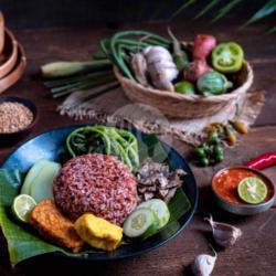 Nasi Merah Tempong Ikan Asin