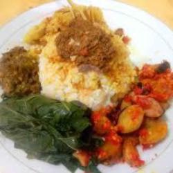 Nasi Padang Jengkol Balado Komplit