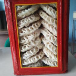 Krupuk Kaleng Putih