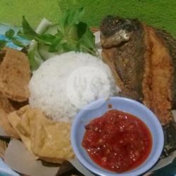 Nasi Lalapan Mujair