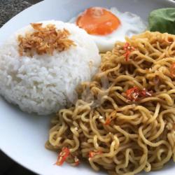 Mie Goreng Double   Nasi Dan Telor