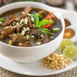 Rawon Tulang Dan Nasi