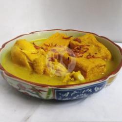 Opor Ayam Tahu