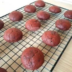 1toples Red Velvet Chocochip Chewy Cookies