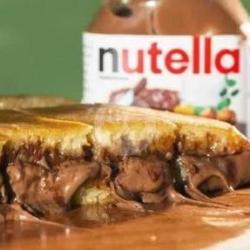 Maratabak Manis Nutella Keju