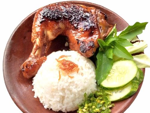 Ayam Penyet Kang Mus Prambanan 1 Klaten Gofood