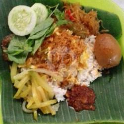 Nasi Uduk   Telor Bulat