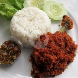 Nasi Ayam Laos