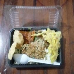 Pecel Nganjuk Ayam Goreng Suwir