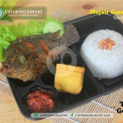 Nasi Mujair Goreng Sunda   Tahu Goreng