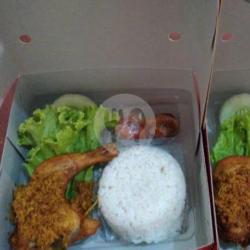 Nasi Kotak Ayam Goreng Rempah Jumbo