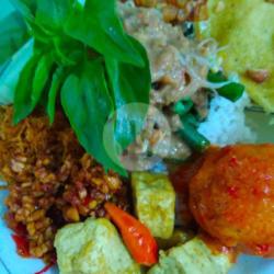 Nasi Pecel Campur