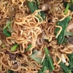 Mie Goreng Telor Ayam Ati Ampela